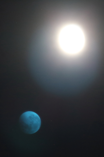 月食の月のゴースト